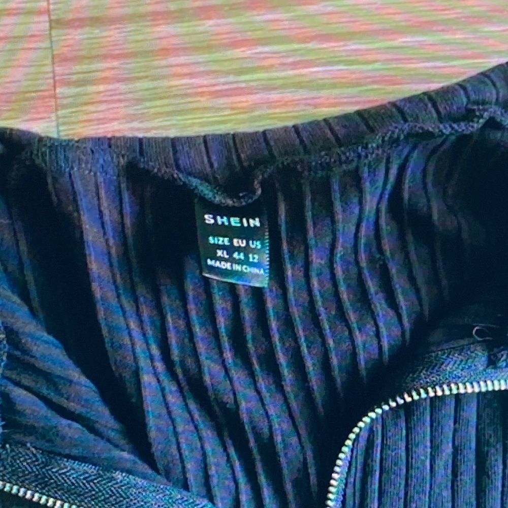 SHEIN Navy Ribbed Half-Zip Turtleneck Sweater - Picture 4 of 5